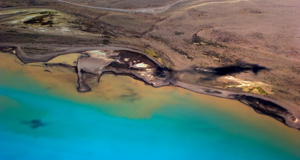 鸟瞰阿根廷冰川国家公园 (© Michele Molinari/Danita Delimont) &copy; (Bing China)
