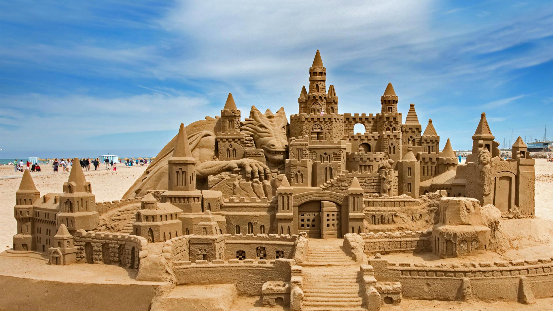 Sandcastle on Malvarrosa Beach in Valencia, Spain (© Tony French/Alamy)(Bing Canada)