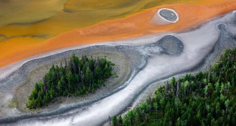加拿大不列颠哥伦比亚省，南部加里布地区的未名湖 (© Chris Harris/Corbis) &copy; (Bing China)