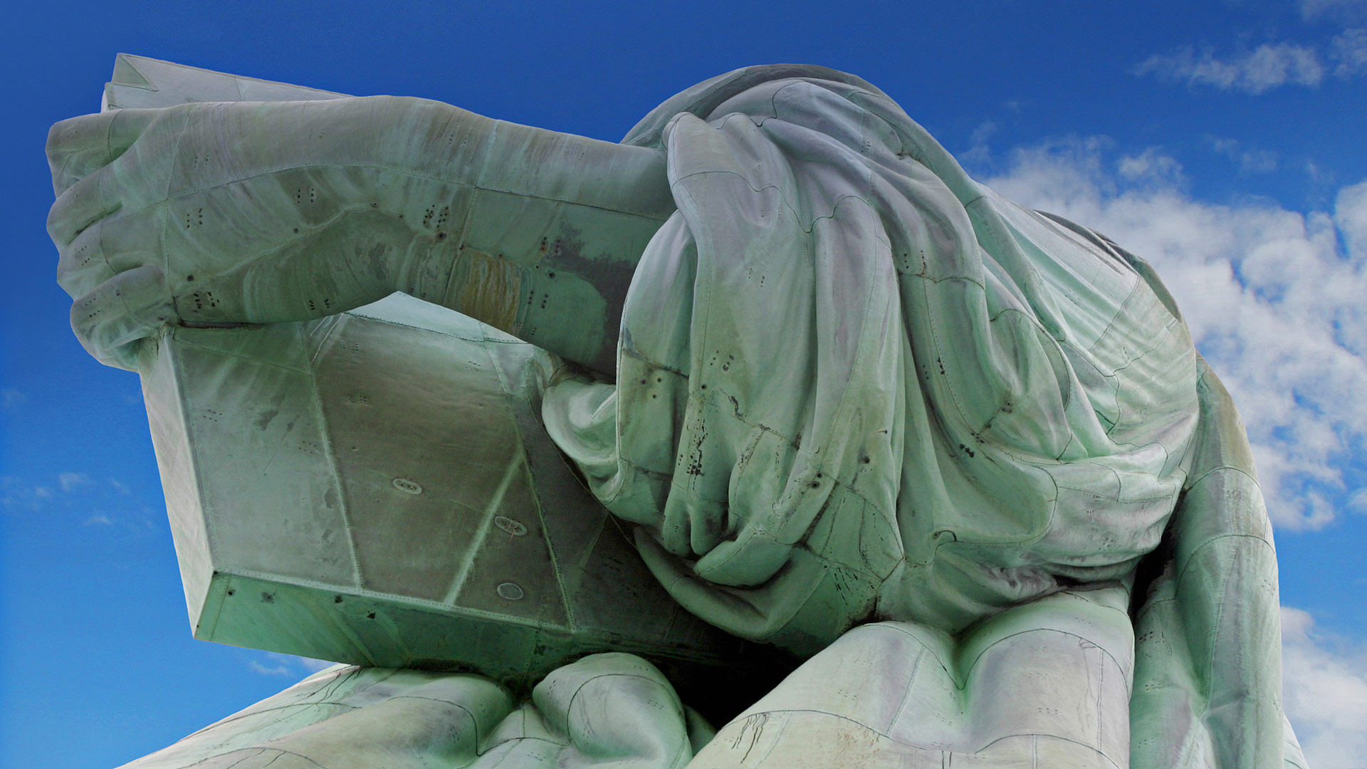 Detail of the Statue of Liberty, on Liberty Island, New York (© Judy Dillon/Getty Images Plus)(Bing United States)