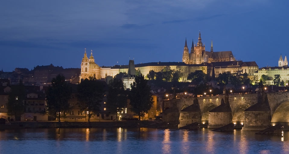 Prague Castle and the Vltava river, Prague, Czech Republic -- Tetra Images/Photolibrary &copy; (Bing Canada)