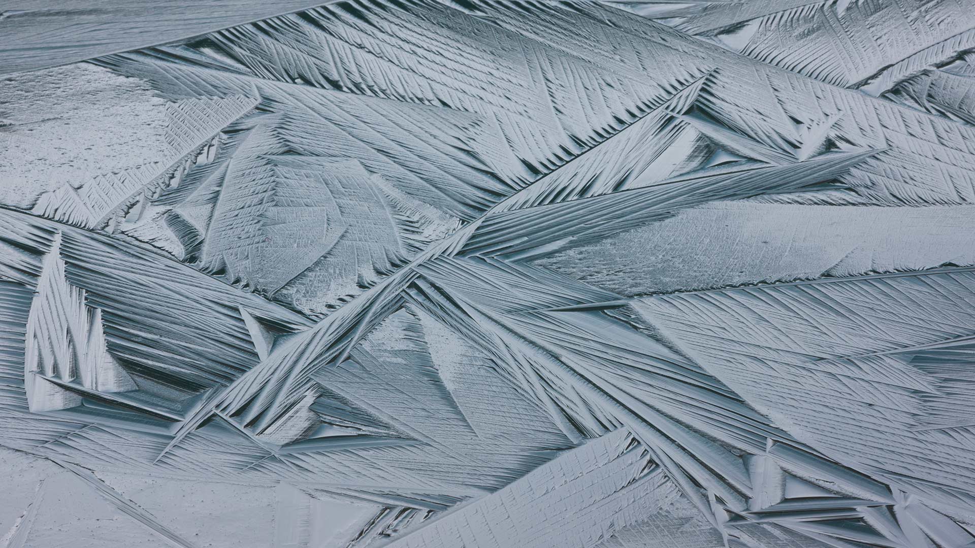 Ice crystals, Japser National Park, Alberta (© Mint Images/Art Wolfe/Getty Images)(Bing Canada)