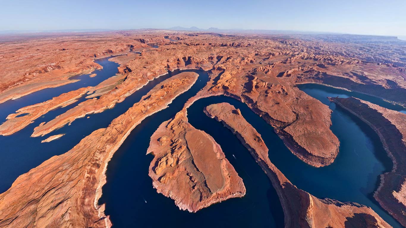 美国，犹他州和亚利桑那州交界处的鲍威尔湖 (© AirPano)(Bing China)