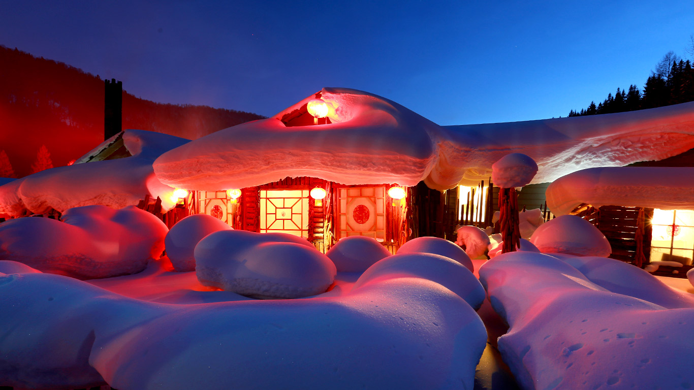 [今日小年] 下雪的村庄 (© Libby Zhang/500px)(Bing China)