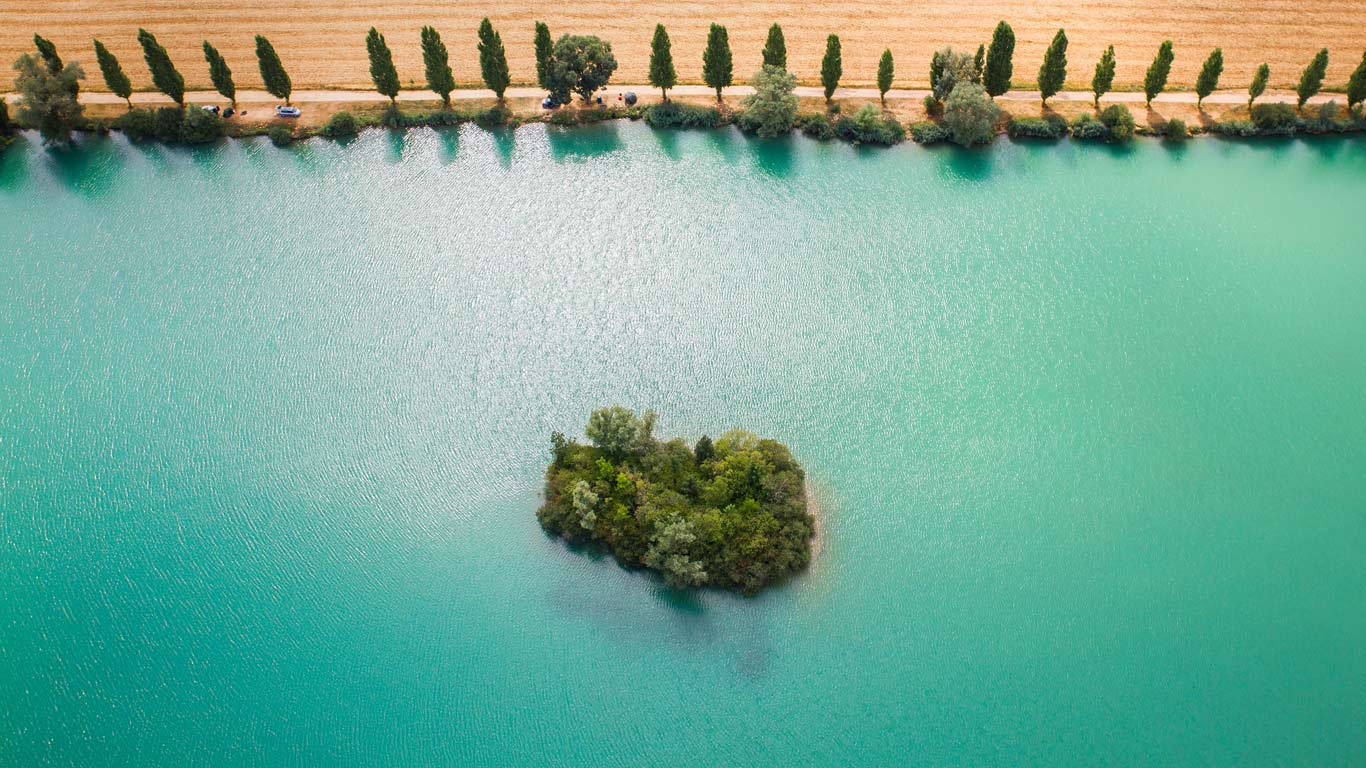 桑斯附近的约纳河，约纳部，勃艮第 (© Florentin Gagoum/500px)(Bing China)