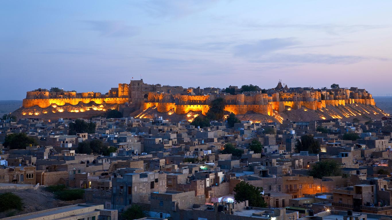 Jaisalmer Fort in Rajasthan, India (© Pep Roig/Alamy Stock Photo)(Bing New Zealand)