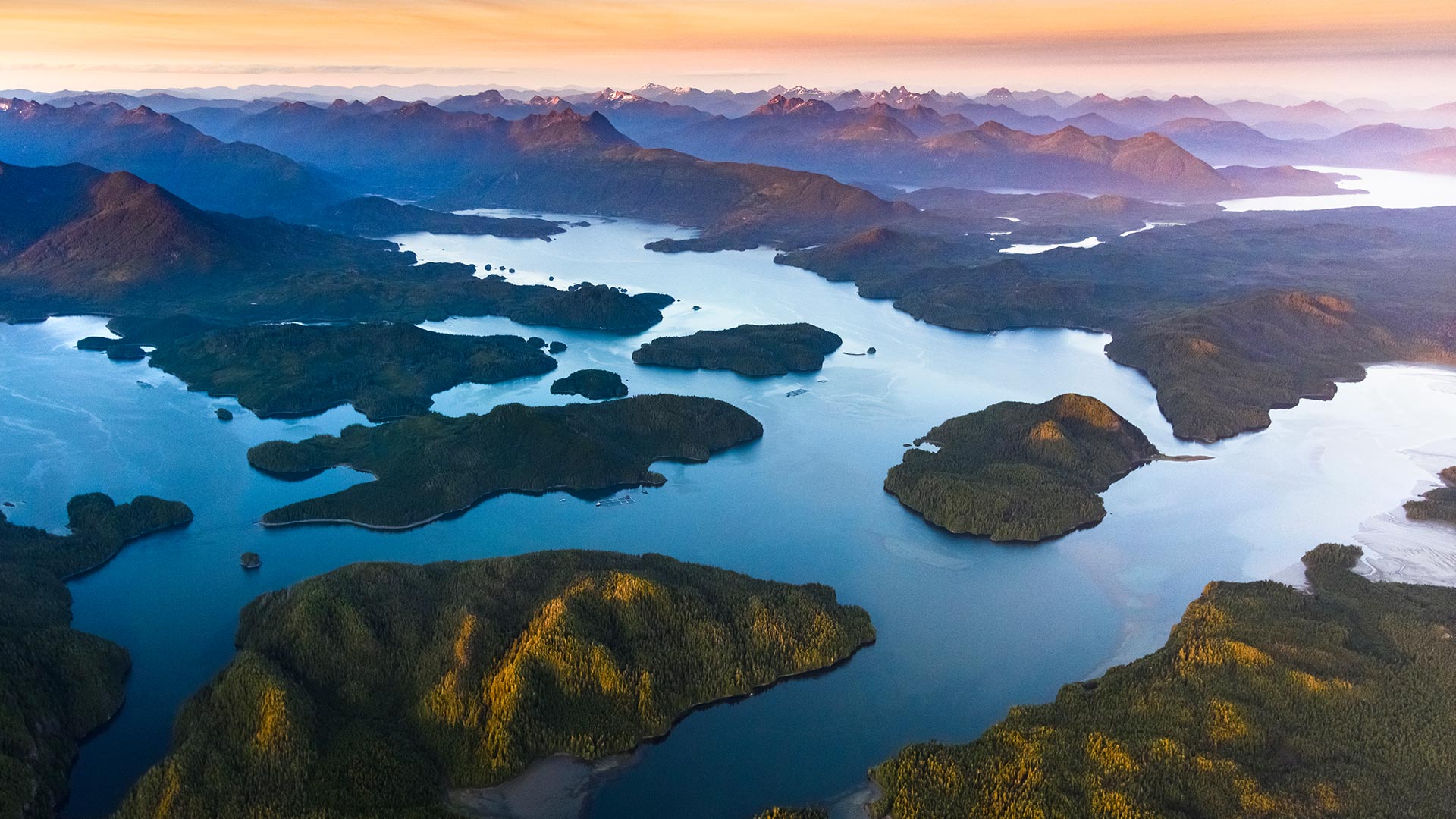Aerial view of Clayoquot Sound and the Pacific Rim National Park Reserve in British Columbia (© Yuri Choufour/Danita Delimont)(Bing Canada)