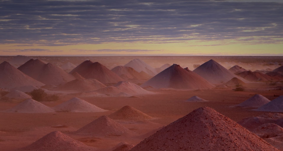 澳大利亚南部库伯佩迪地区的蛋白石矿 -- Chris McLennan/Getty Images &copy; (Bing China)