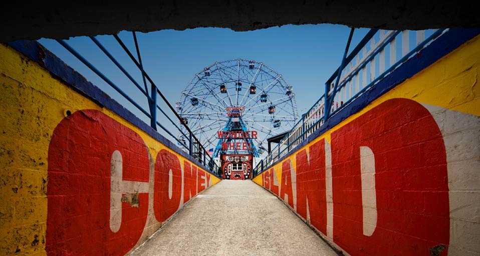 美国纽约康尼岛游乐场的摩天轮 -- Ed Freeman/Getty Images &copy; (Bing China)