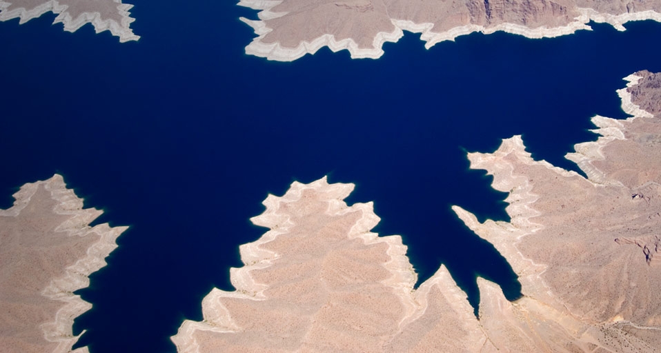 美国密德湖鸟瞰图 -- Lee Foster/Lonely Planet Images &copy; (Bing China)
