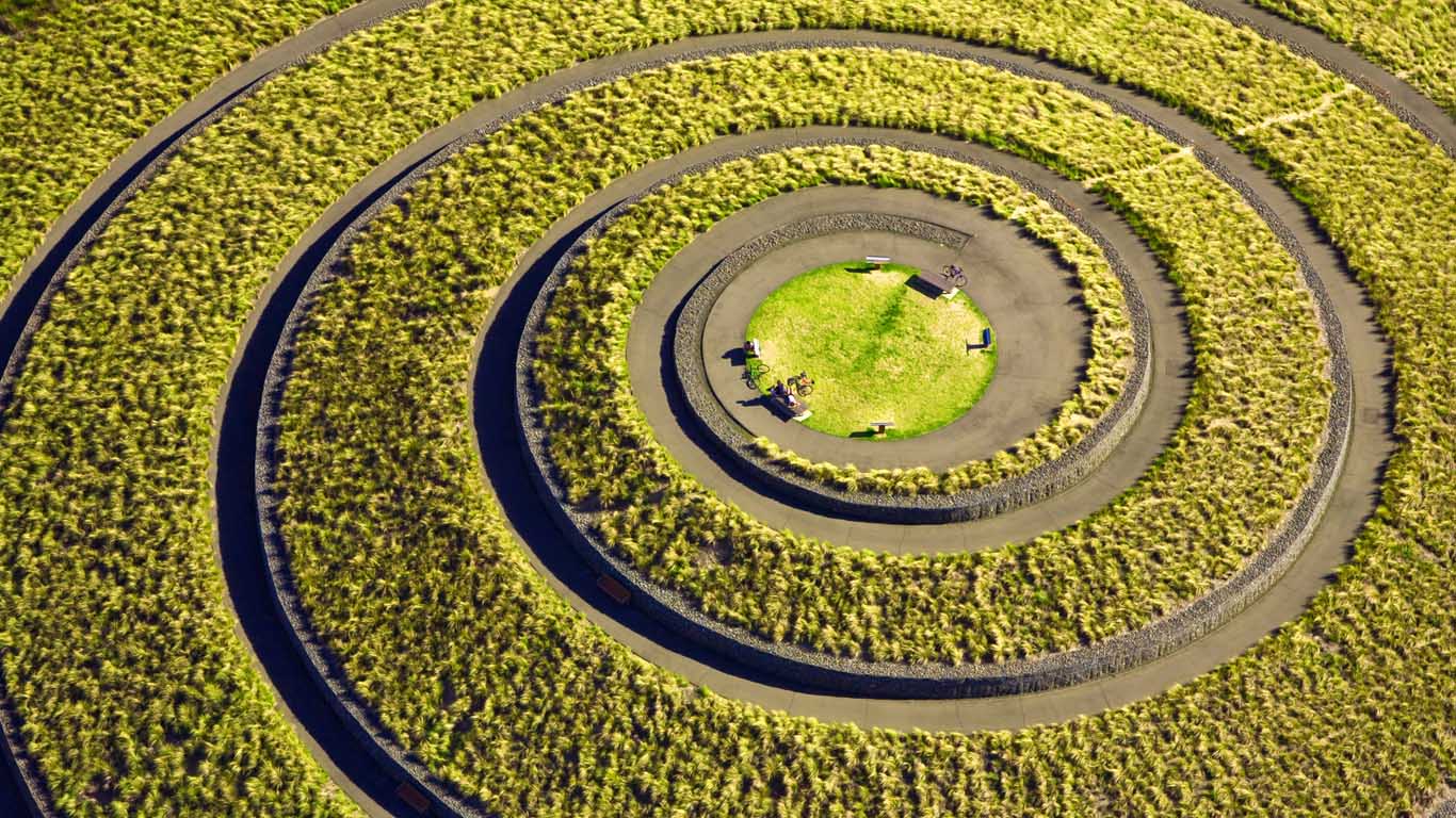 Bay Marker lookout near Sydney Olympic Park, New South Wales (© Phillip Hayson/Iconica/Getty Images)(Bing Australia)