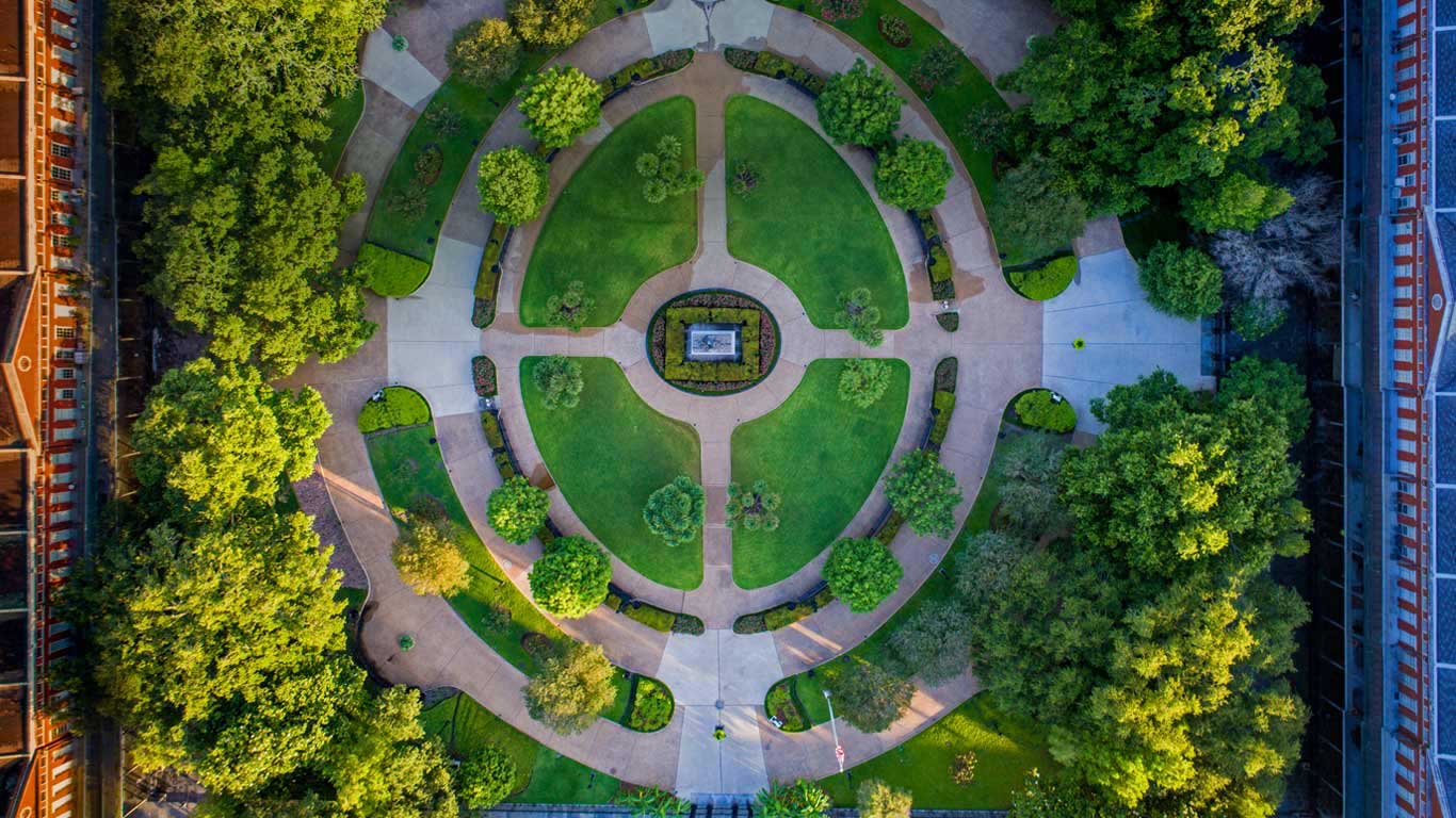 新奥尔良法国区的杰克逊广场，路易斯安那州 (© Edwin Remsberg/Getty Images)(Bing China)