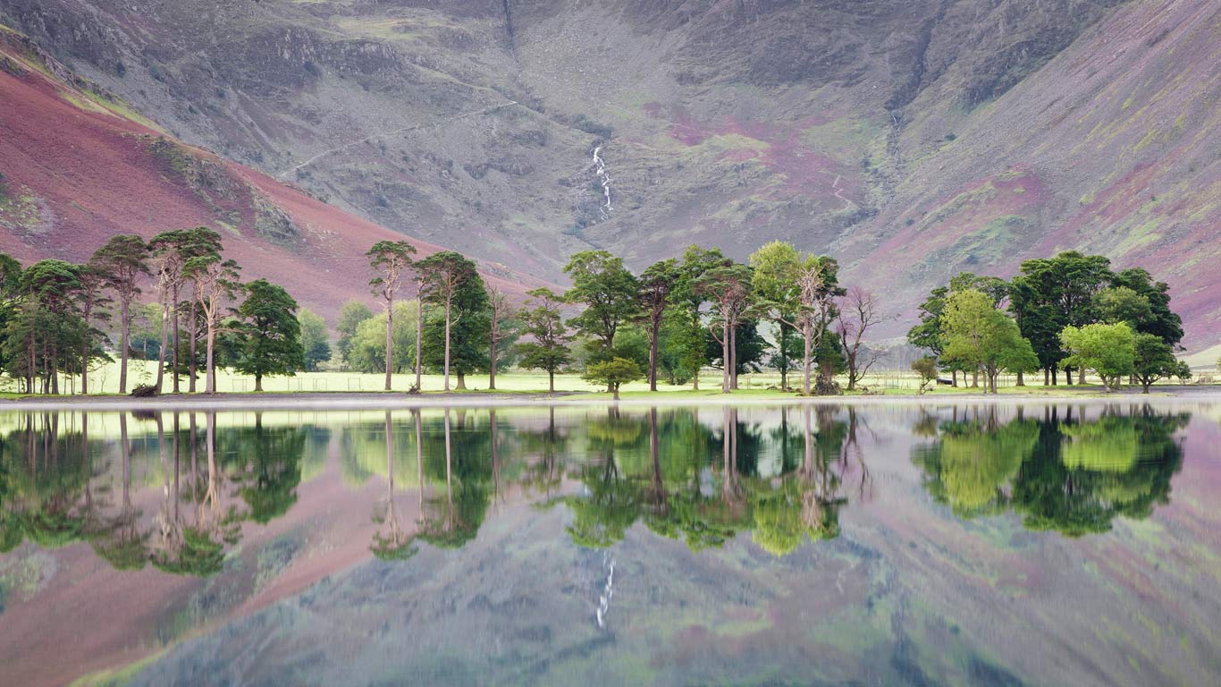 湖区的巴特米尔湖，英国西北英格兰 (© Robert Harding/Markus Lange/plainpicture)(Bing China)