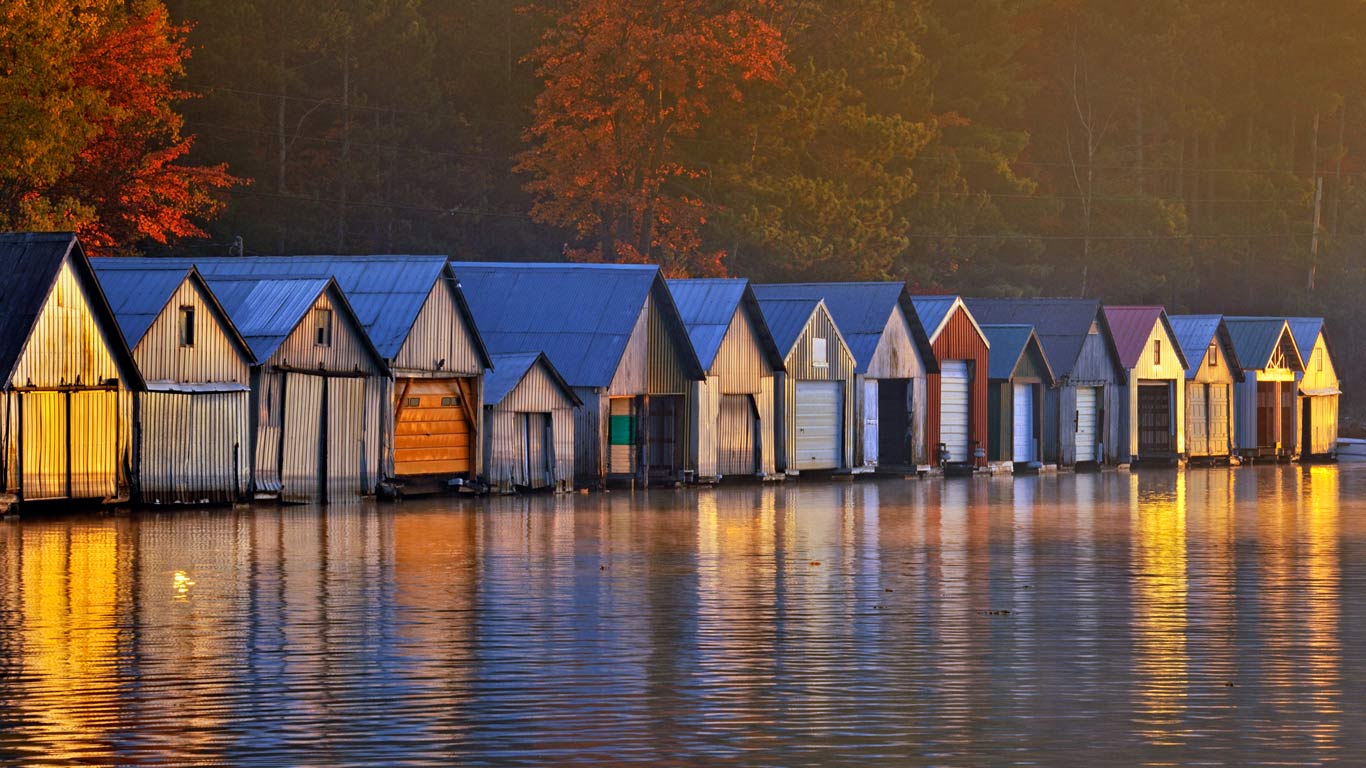 Boathouses on Lake Panache, Greater Sudbury, Ontario, Canada (© Don Johnston/Corbis)(Bing Canada)