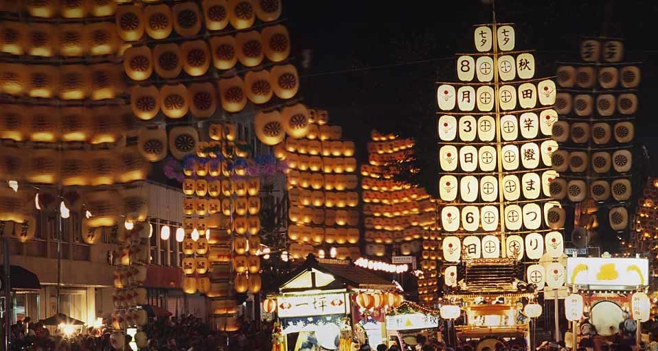 ｢秋田竿燈まつり｣秋田, 秋田市 -- Japan Travel Bureau/Photolibrary &copy; (Bing Japan)