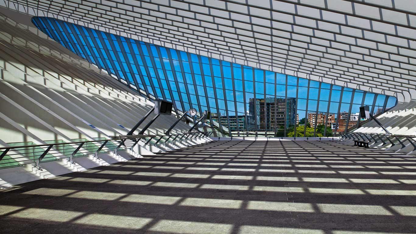 Interior of Liege-Guillemins railway station, Liege, Belgium (© Benjamin Rondel/Corbis)(Bing Canada)