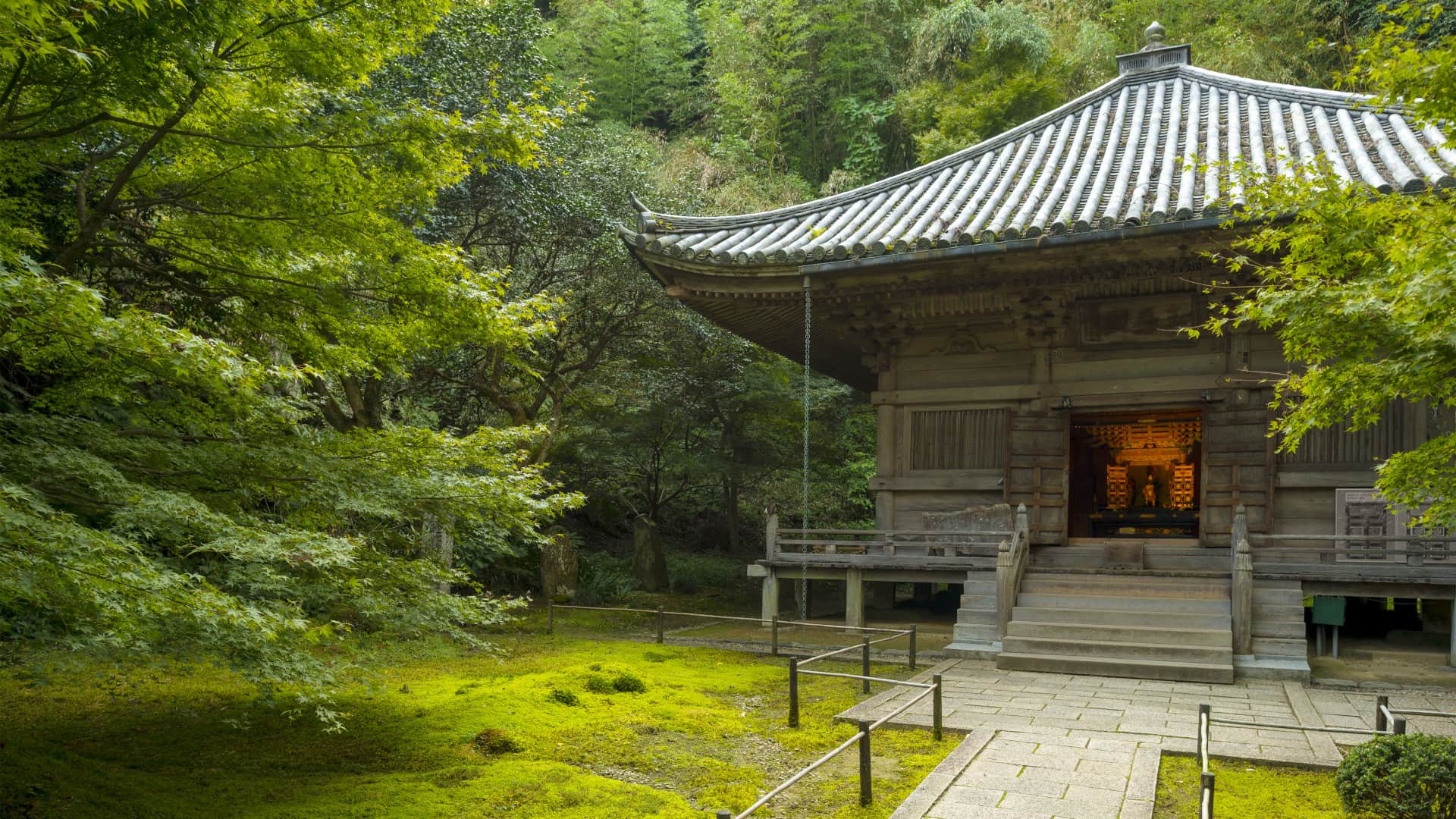 ｢円通院の三慧殿｣宮城県, 松島町 (© Mark Schwettmann/Shutterstock)(Bing Japan)