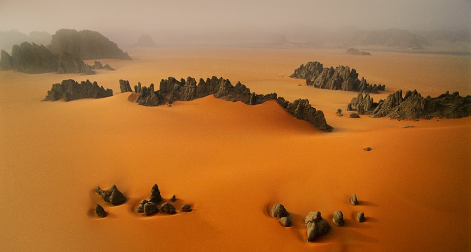乍得的橙色沙丘 -- George Steinmetz/Corbis &copy; (Bing China)