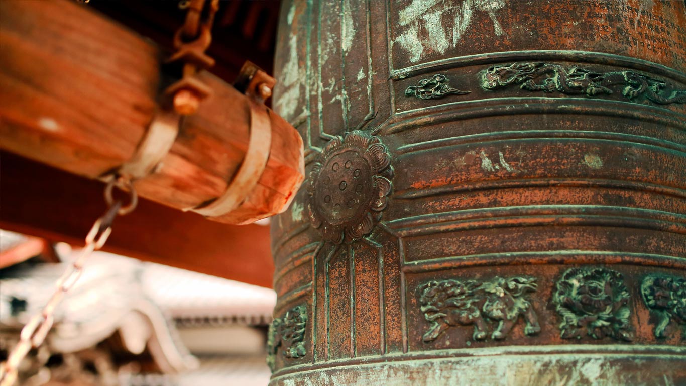 ｢照円寺の鐘｣長崎, 長崎市 (© David Harding/Alamy)(Bing Japan)
