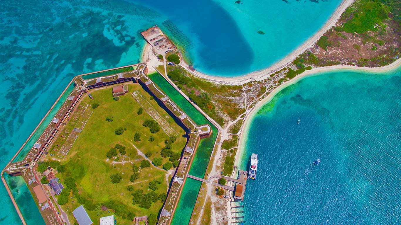 干龟岛海龟国家公园的杰斐逊堡，佛罗里达州 (© Miami2you/Shutterstock)(Bing China)