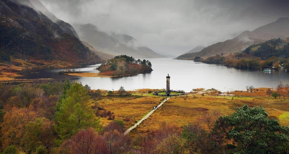 苏格兰希尔湖威廉堡的格兰芬兰纪念碑 (© SIME/eStock Photo) &copy; (Bing China)