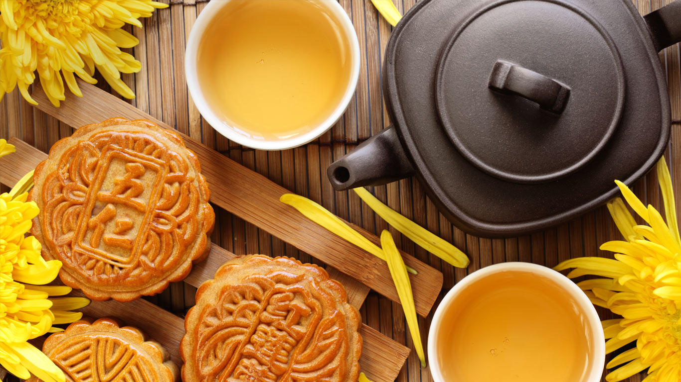 月饼与茶 (© Li Ding/Alamy)(Bing China)