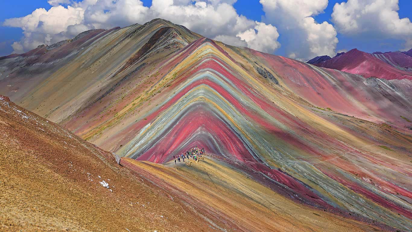 彩虹山,秘鲁库斯科 (© sorincolac/Getty Images)(Bing China)