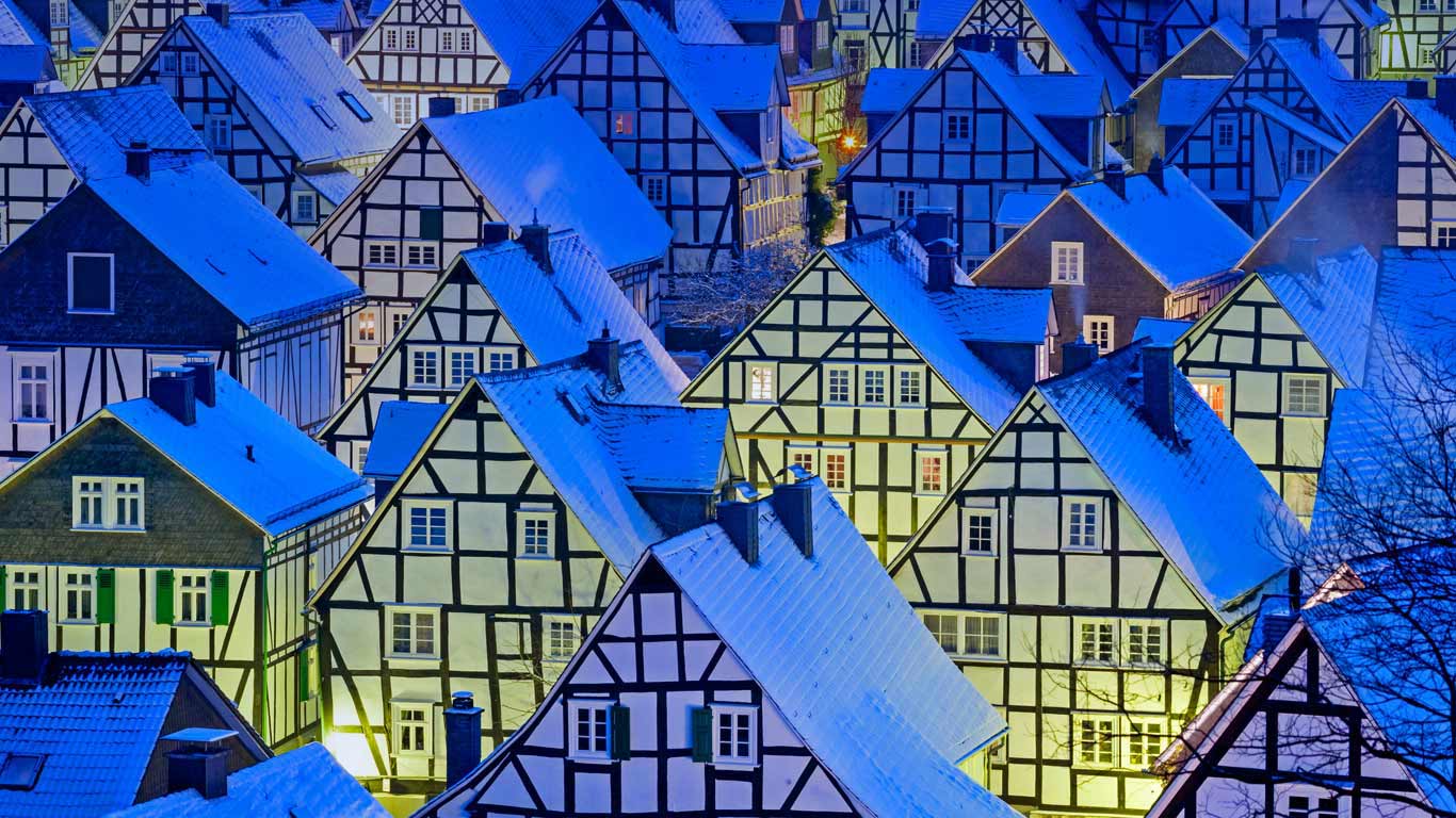 弗罗伊登贝格镇，德国 (© Iain Masterton/age fotostock)(Bing China)