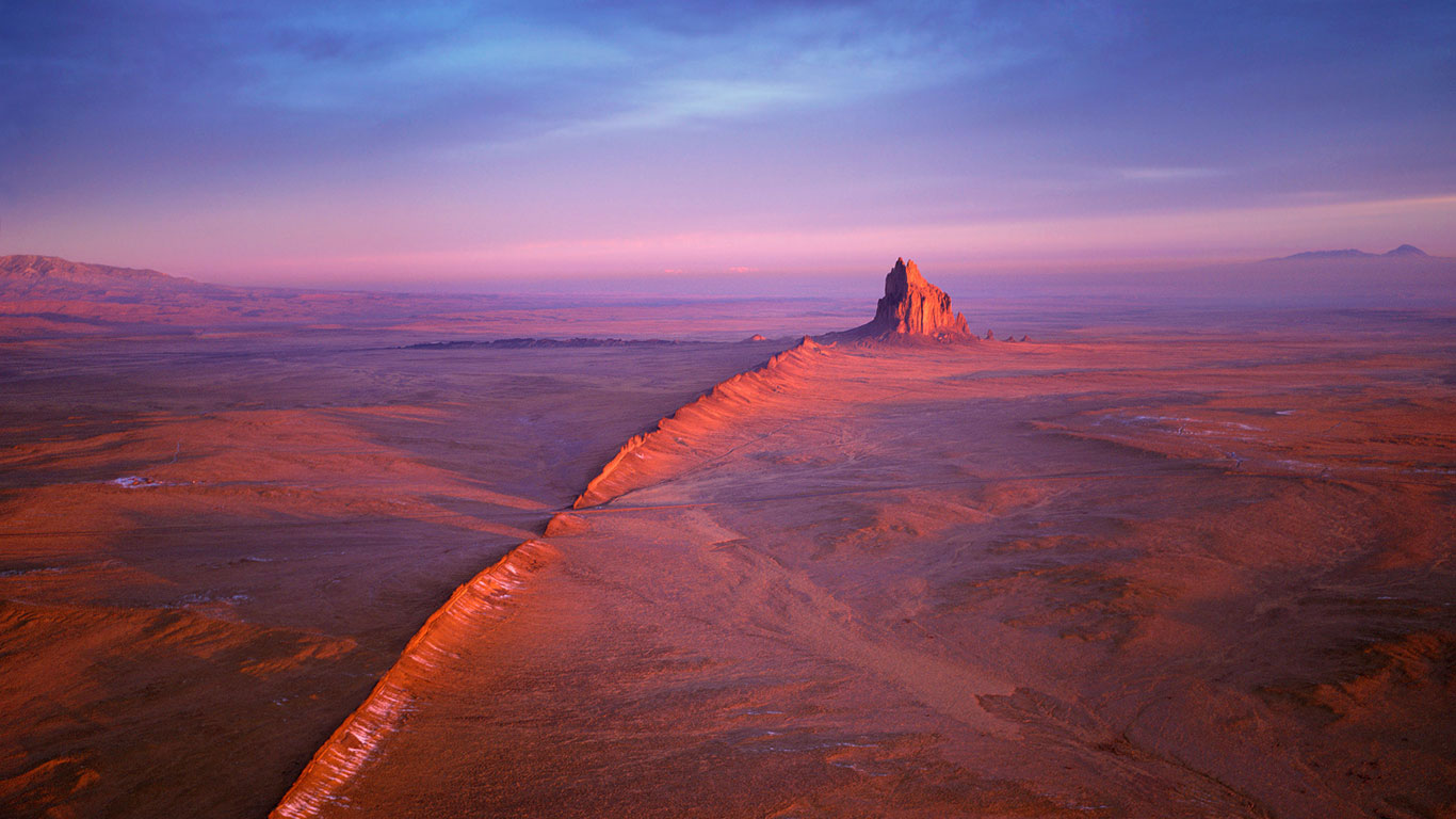 纳瓦霍族保留地内的船岩，新墨西哥州 (© Wild Horizon/Getty Images)(Bing China)