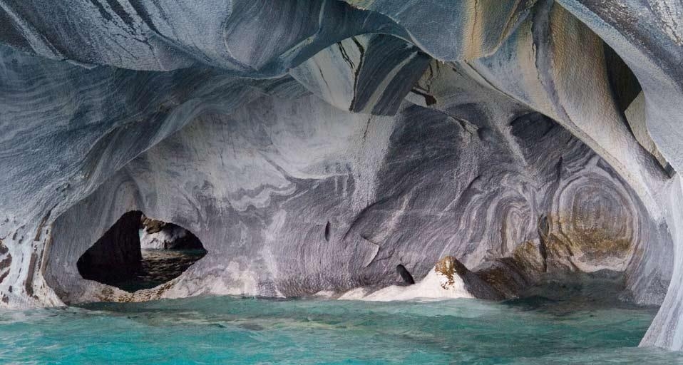 智利卡雷拉湖大理石洞穴 (© Danita Delimont/Gallo Images/Getty Images) &copy; (Bing China)