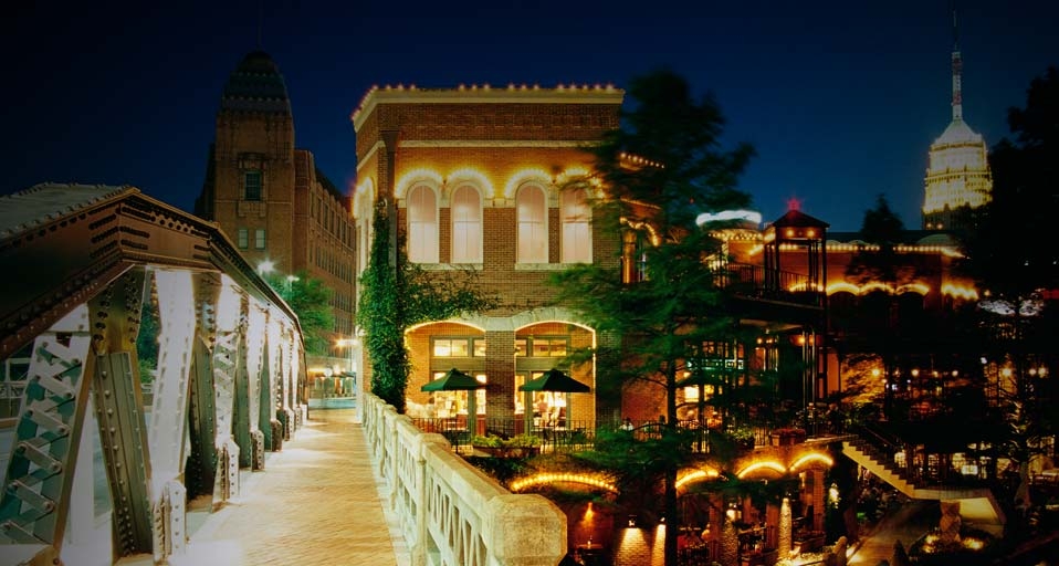 Presa Street Bridge, San Antonio River Walk -- Richard Cummins/Encyclopedia Standard RM/Corbis &copy; (Bing United States)