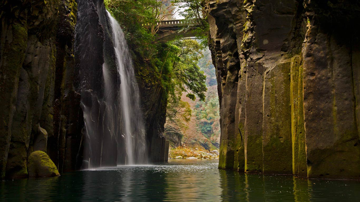 日本，九州，高千穗町 (© Shayne Hill Xtreme Visuals/Getty Images)(Bing China)