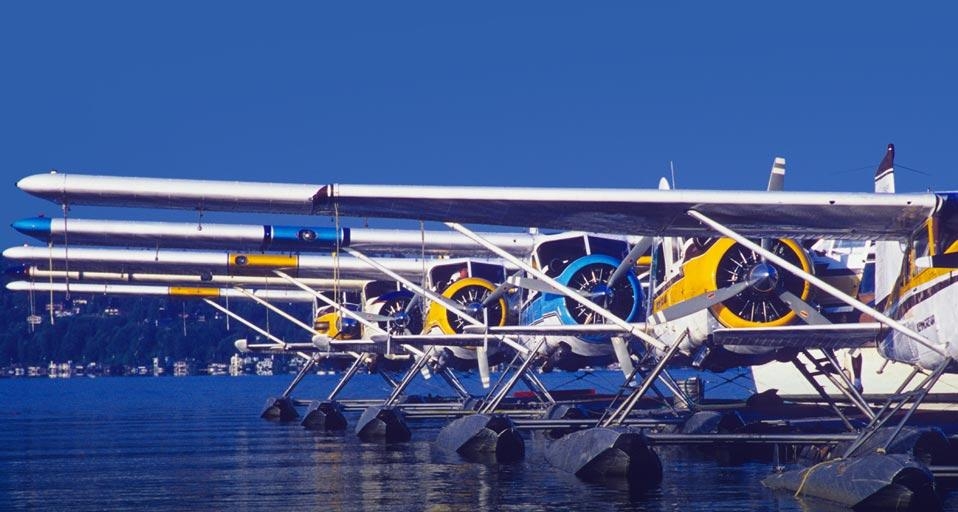 Seaplanes docked in Seattle, Washington, U.S.A. (© John & Lisa Merrill/Danita Delimont) &copy; (Bing Canada)