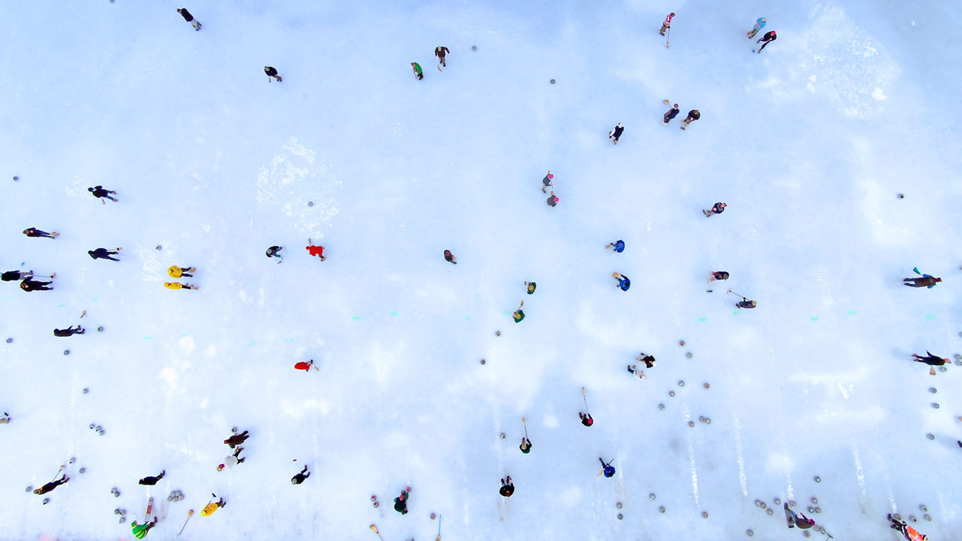 室外冰壶锦标赛，新西兰 (© David Wall/Danita Delimont)(Bing China)