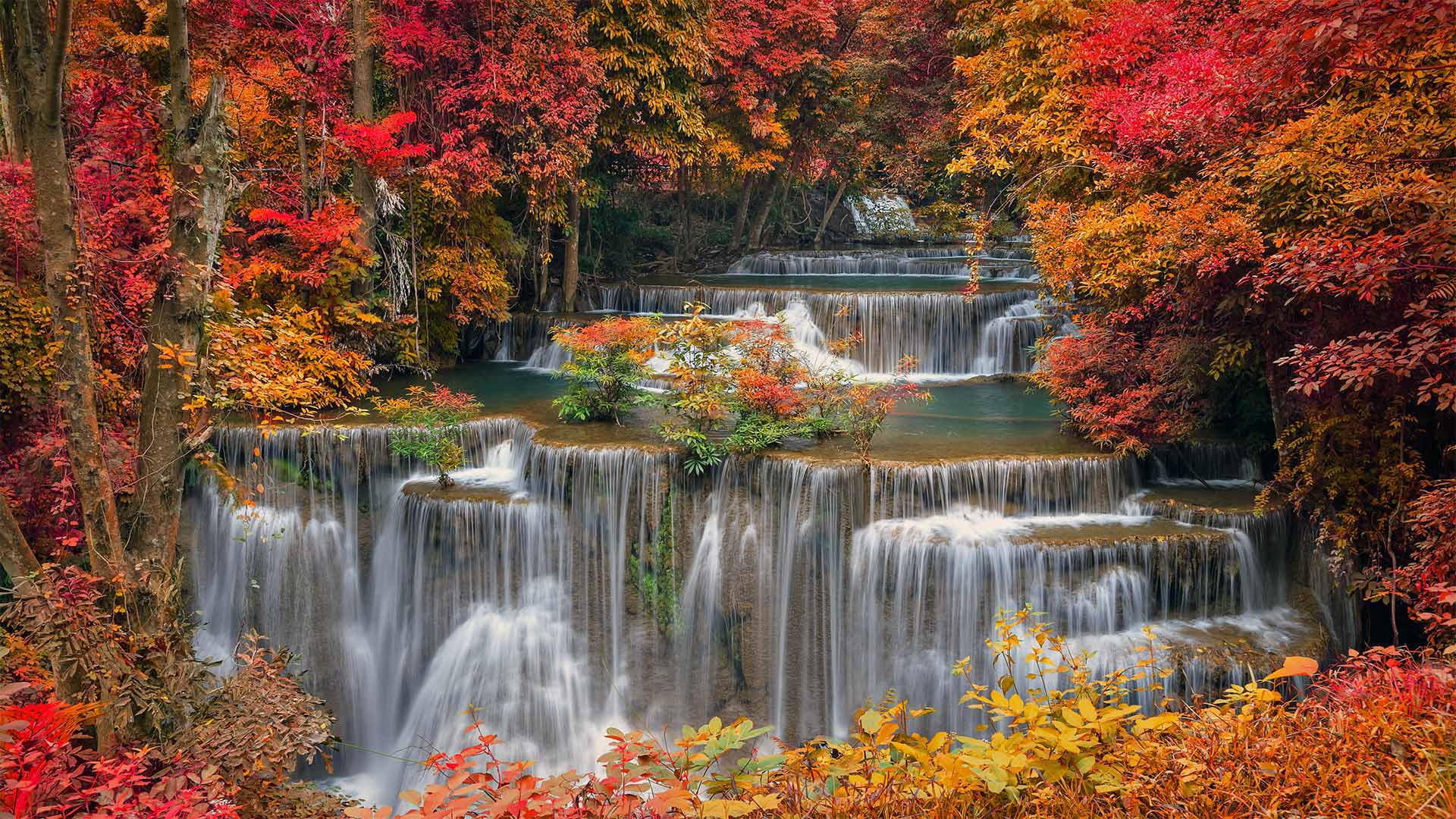 Khuean Srinagarindra国家公园的Huay Mae Khamin瀑布,泰国 (© Casper1774Studio/Getty Images)(Bing China)