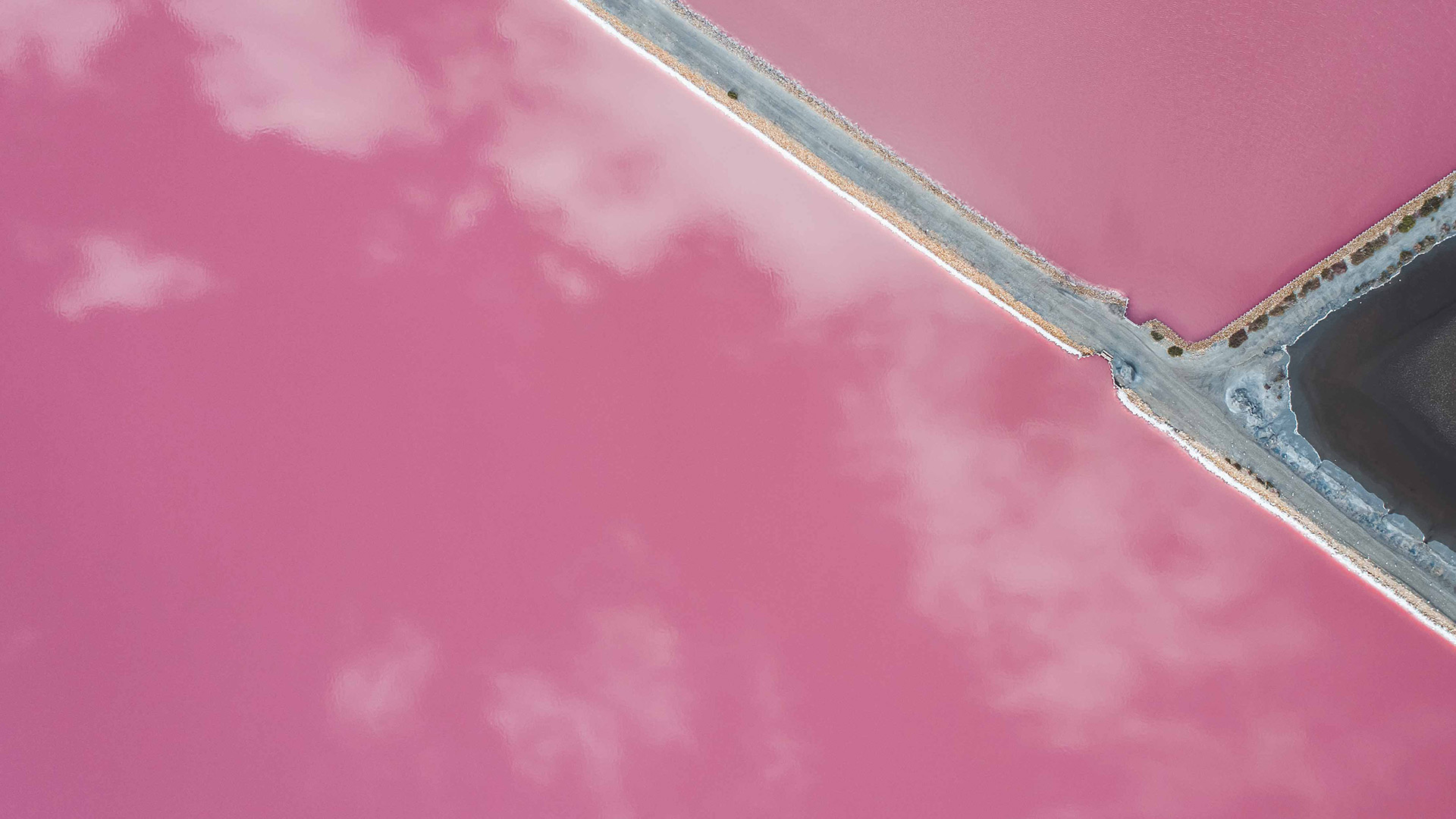 Les salins de Gruissan vu d’un drone, Gruissan, Aube (© Abstract Aerial Art/Getty Images)(Bing France)