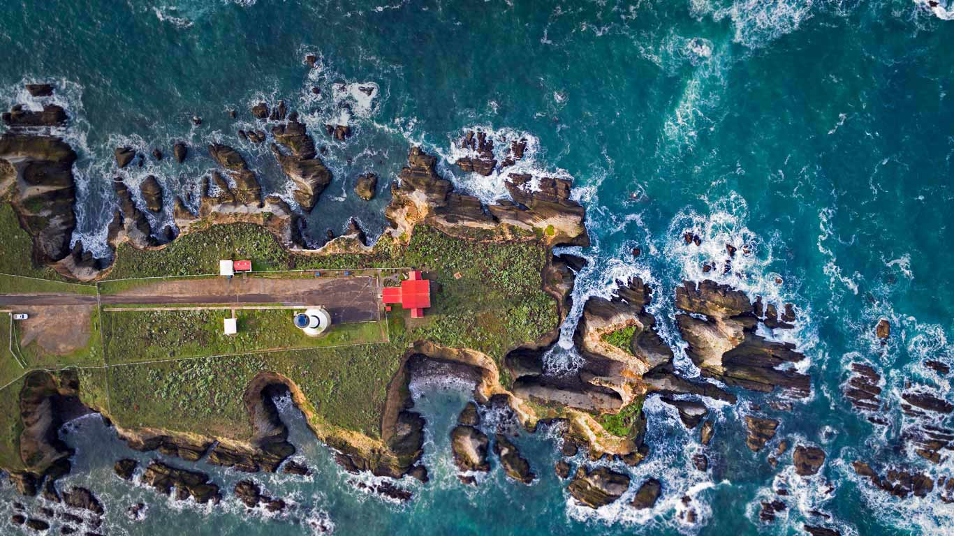 波因特阿里纳灯塔，美国加利福尼亚州 (© plainpicture/Westend61/Spotcatch)(Bing China)