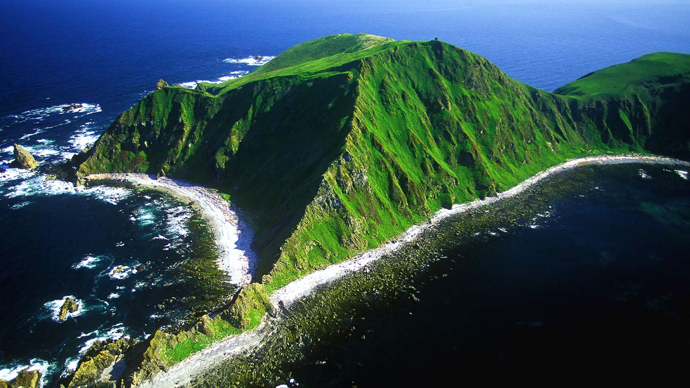 Aerial View of Triangle Island Ecological Reserve, British Columbia, Canada (© Russ Heinl/Corbis)(Bing Canada)