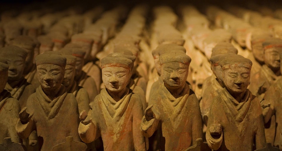 中国咸阳出土的西汉兵马俑 -- Shigeki Tanaka/Oriental Touch/age fotostock &copy; (Bing China)