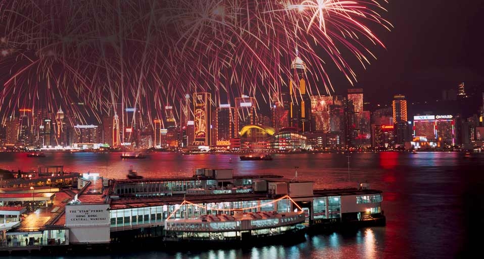 香港春节的跨年烟火汇演 -- JTB Photo/Japan Travel Bureau/Photolibrary &copy; (Bing China)