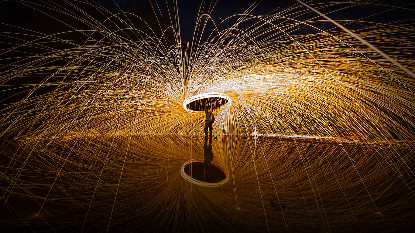 光学涂鸦 (© DI Mandl Alexander/Solent News/REX)(Bing China)