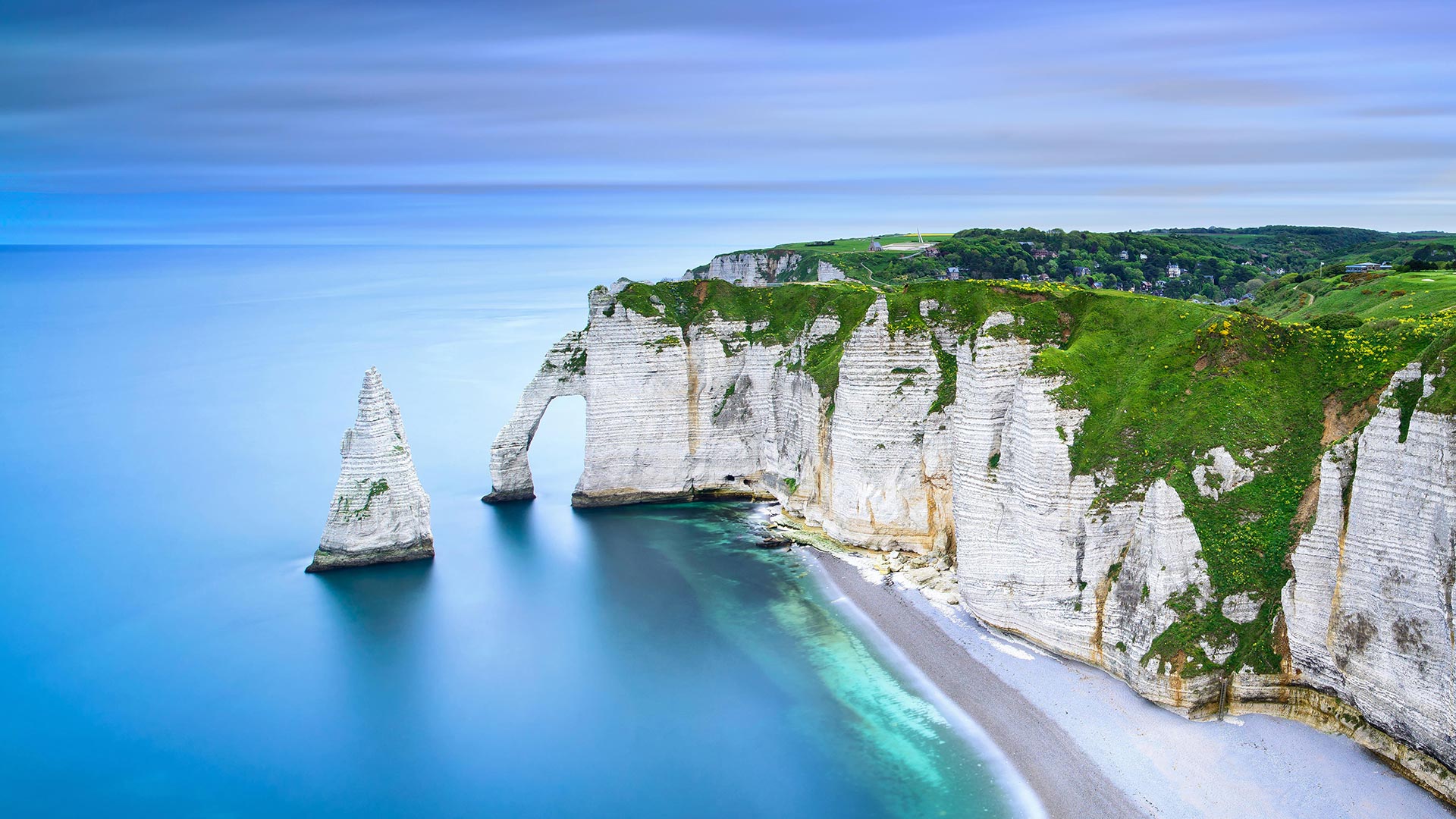 Étretat, Normandy, France (© StevanZZ/Alamy)(Bing Australia)