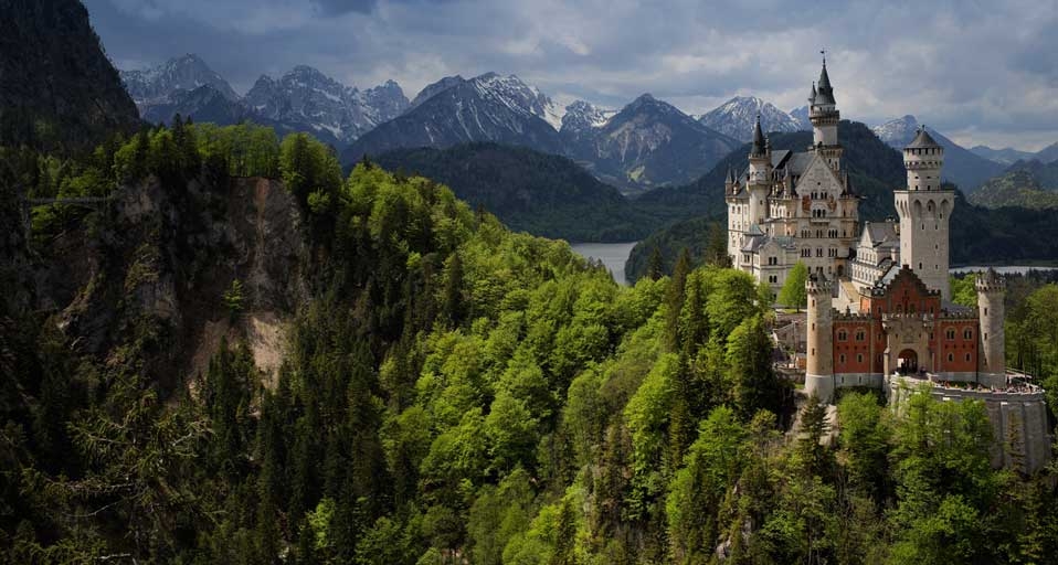 德国巴伐利亚的新天鹅堡 -- Bernhard Spoettel/Getty Images &copy; (Bing China)