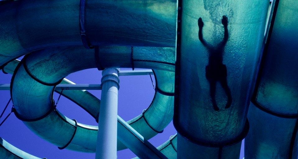 Rider on a theme-park water slide (© Peter Essick/Aurora Photos) &copy; (Bing Canada)