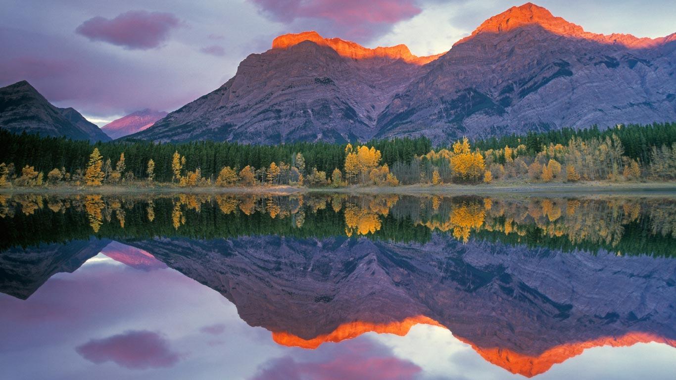 Wedge Pond und Mt. Kidd, Peter Lougheed Provincial Park, Alberta, Kanada (© Darwin Wiggett /Getty Images)(Bing Deutschland)