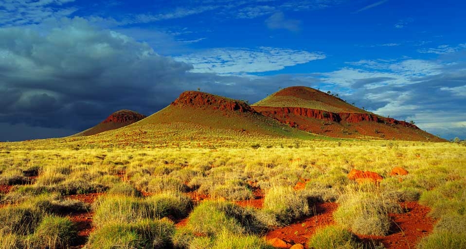 Storm clouds over the Chichester Range in the Pilbara region, Western Australia  (© Peter Walton Photography/Photolibrary/Getty Images) &copy; (Bing Australia)