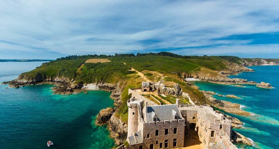Fort-La-Latte sur la côte d’Émeraude, Côte-d’Armor, Bretagne (© Capture the World by LL/Getty Images) &copy; (Bing France)