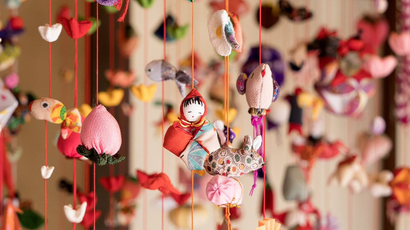 ｢雛のつるし飾り｣ (© yoshi0511/Shutterstock)(Bing Japan)
