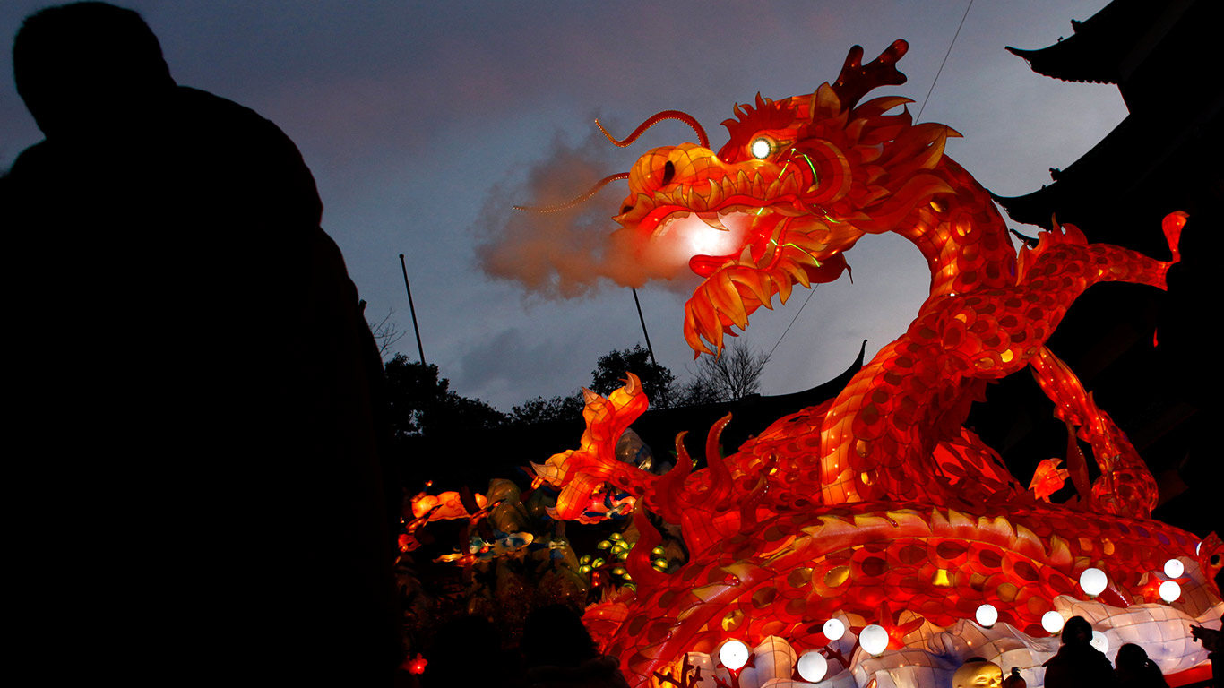 上海，豫园，龙灯 (© Carols Barria/Reuters)(Bing China)