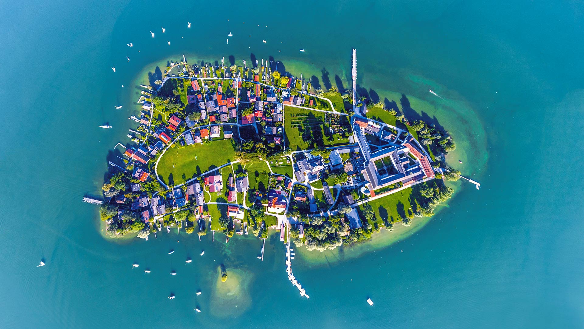 基姆湖上的淑女岛，德国巴伐利亚州 (© Malorny/Getty Images)(Bing China)